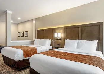 Comfort Suites Grove City - Columbus South hotel thumbnail 6