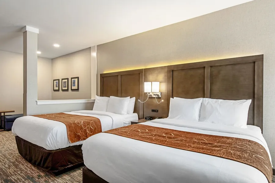 Comfort Suites Grove City - Columbus South hotel detail image 6