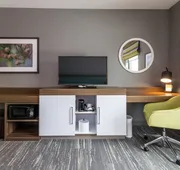 Hampton Inn & Suites Allen Park hotel detail image 3