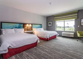 Hampton Inn & Suites Allen Park hotel thumbnail 8