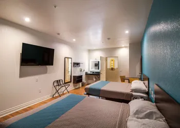 Motel 6 Houston, TX - North hotel thumbnail 5