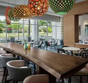 Hampton Inn & Suites Teaneck Glenpointe hotel detail image 3