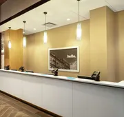 Hampton Inn & Suites Teaneck Glenpointe hotel detail image 4