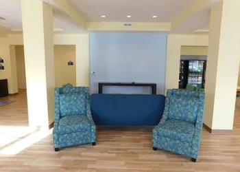 Days Inn & Suites by Wyndham Kearney hotel thumbnail 4