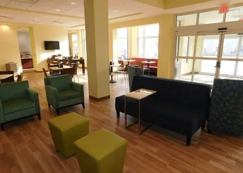 Days Inn & Suites by Wyndham Kearney hotel thumbnail 5