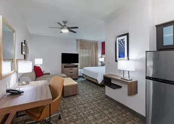 Staybridge Suites IAH Airport East by IHG hotel thumbnail 8