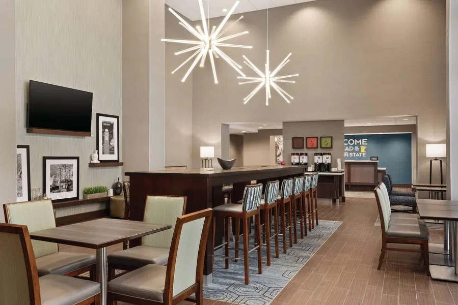 Hampton Inn Brooklyn Park hotel detail image 2