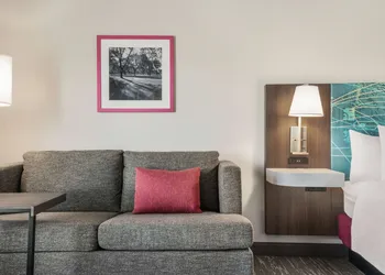 Hampton Inn Brooklyn Park hotel thumbnail 6