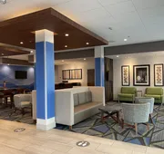Holiday Inn Express & Suites Phoenix - Airport North by IHG hotel detail image 3