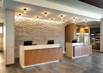 Courtyard by Marriott Los Angeles LAX/Hawthorne hotel thumbnail 2