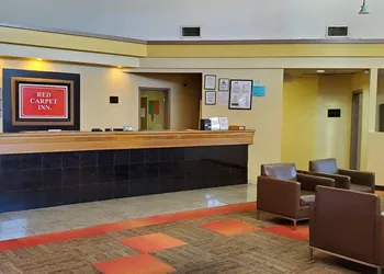 Red Carpet Inn hotel thumbnail 2