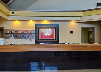 Red Carpet Inn hotel thumbnail 3