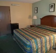 Red Carpet Inn hotel detail image 5