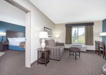 AmericInn by Wyndham Windom hotel thumbnail 8