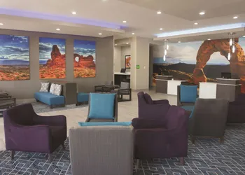 La Quinta Inn & Suites by Wyndham Kanab hotel thumbnail 2