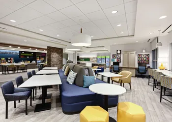 Home2 Suites by Hilton Temecula hotel thumbnail 2
