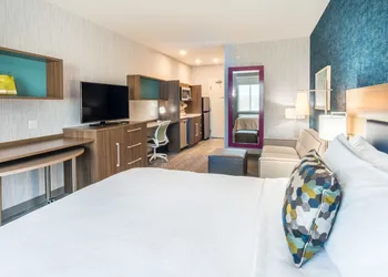 Home2 Suites by Hilton Temecula hotel thumbnail 5