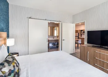 Home2 Suites by Hilton Temecula hotel thumbnail 7