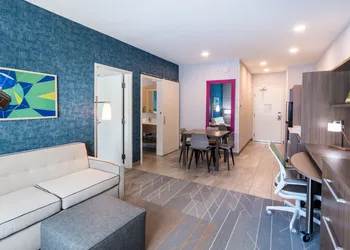 Home2 Suites by Hilton Temecula hotel thumbnail 8