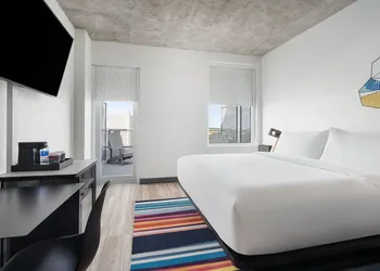 Aloft by Marriott Delray Beach hotel thumbnail 7