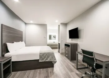 Americas Best Value Inn & Suites NE Houston Downtown I-610 hotel thumbnail 4