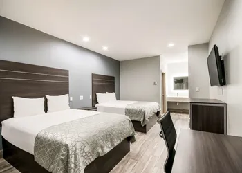 Americas Best Value Inn & Suites NE Houston Downtown I-610 hotel thumbnail 7
