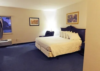 Americas Best Value Inn Fredonia hotel thumbnail 6