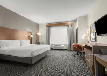 Holiday Inn Gonzales by IHG hotel thumbnail 6