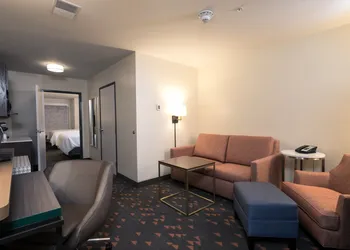 Holiday Inn Kalamazoo West by IHG hotel thumbnail 7