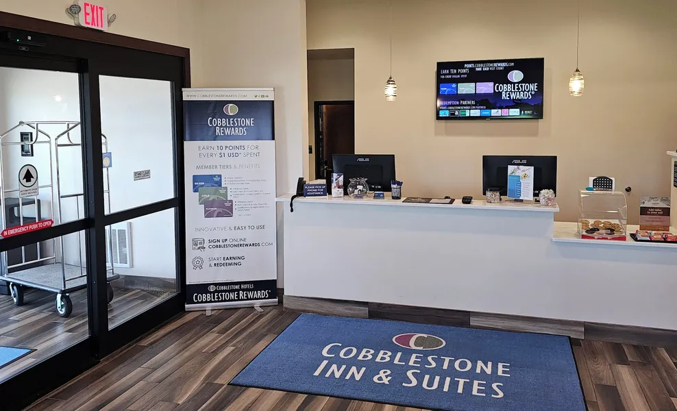 Cobblestone Inn & Suites – Manchester hotel detail image 2