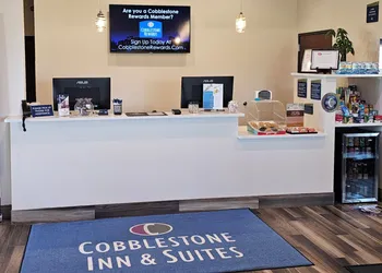 Cobblestone Inn & Suites – Manchester hotel thumbnail 7