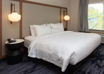 Fairfield Inn & Suites by Marriott Philadelphia Valley Forge/Great Valley hotel thumbnail 6