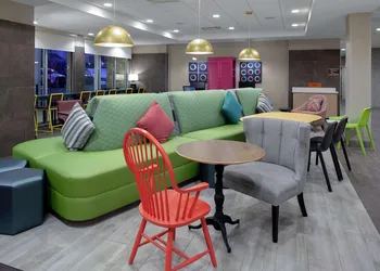 Home2 Suites by Hilton Denver South/Centennial Airport hotel thumbnail 2