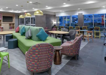 Home2 Suites by Hilton Denver South/Centennial Airport hotel thumbnail 3