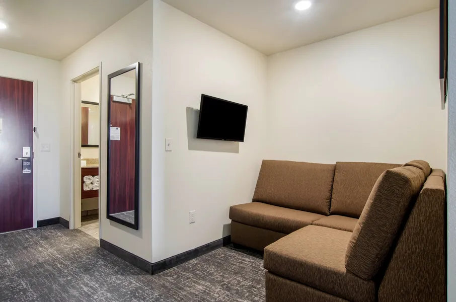 Cobblestone Hotel and Suites Torrington hotel detail image 6