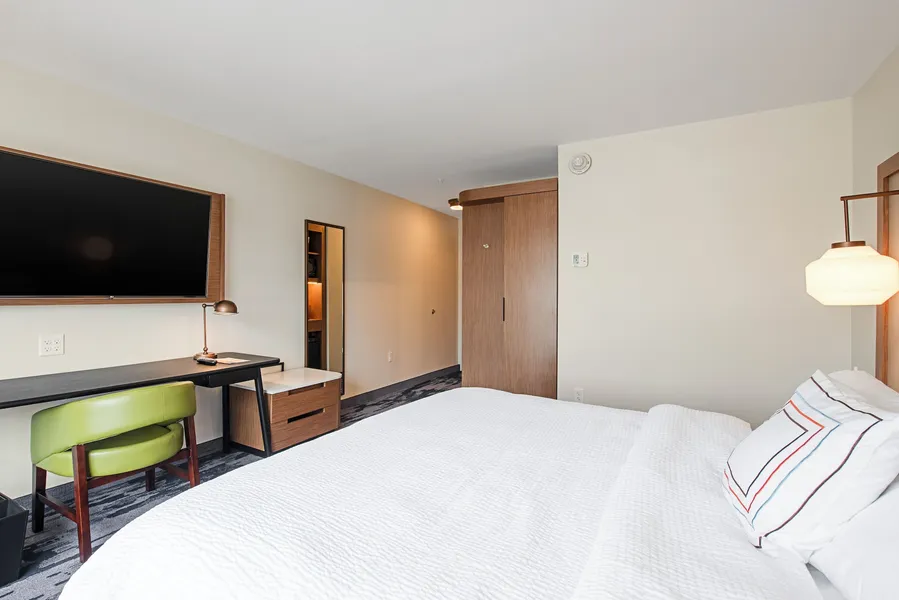 Fairfield Inn & Suites by Marriott Duluth Waterfront hotel detail image 6