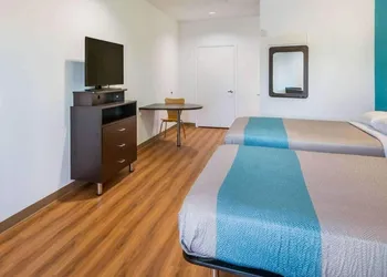 Motel 6 Channelview, TX hotel thumbnail 8