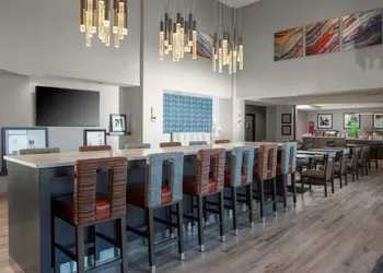 Hampton Inn & Suites Chicago-Burr Ridge hotel thumbnail 2