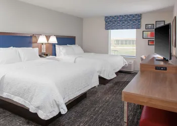 Hampton Inn & Suites Chicago-Burr Ridge hotel thumbnail 8