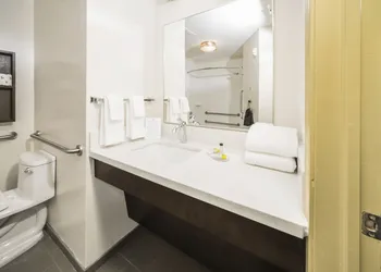 Candlewood Suites Ft Walton Bch - Hurlburt Area by IHG hotel thumbnail 4