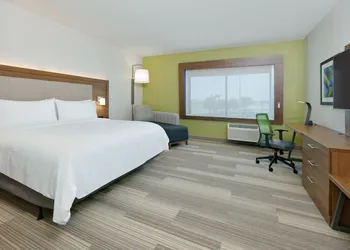 Holiday Inn Express & Suites Fort Worth North - Northlake by IHG hotel thumbnail 2