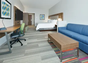 Holiday Inn Express & Suites Fort Worth North - Northlake by IHG hotel thumbnail 5