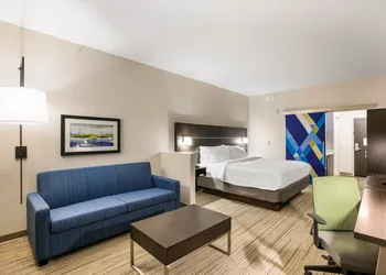 Holiday Inn Express & Suites Jacksonville - Town Center by IHG hotel thumbnail 5