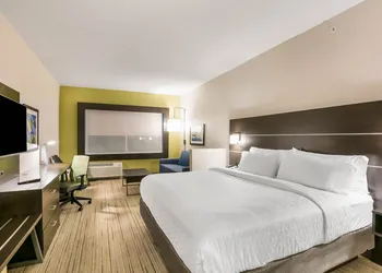 Holiday Inn Express & Suites Jacksonville - Town Center by IHG hotel thumbnail 8