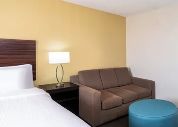 Garner Hotel Clarksville Northeast by IHG hotel thumbnail 8