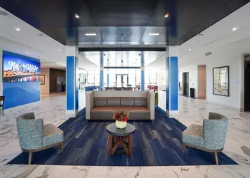 Holiday Inn Express & Suites Franklin - Berry Farms by IHG hotel thumbnail 5