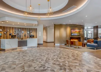 DoubleTree by Hilton Charleston Riverview hotel thumbnail 2