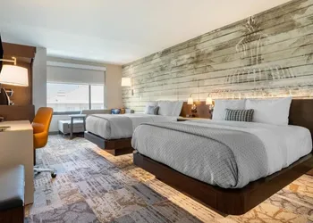 DoubleTree by Hilton Charleston Riverview hotel thumbnail 6