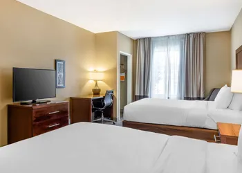 Comfort Inn & Suites at CrossPlex Village hotel thumbnail 5