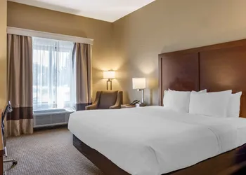 Comfort Inn & Suites at CrossPlex Village hotel thumbnail 8